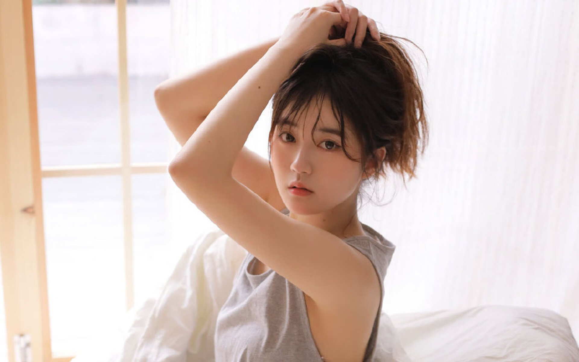 赫塔菲续约主帅，球队稳定发挥，赫塔菲队主客场球衣